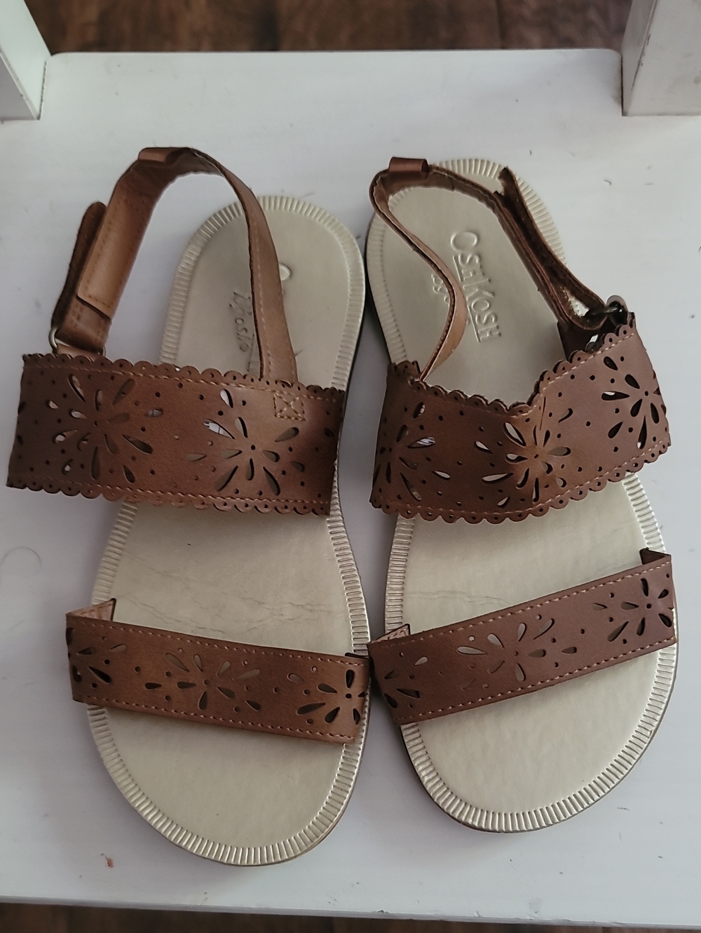 OshKosh, Girls Brown Strap Sandals, Size 1